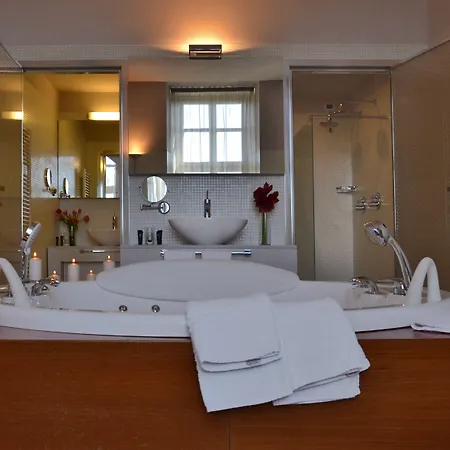 Szálloda Castello Di Montaldo Torino 4*