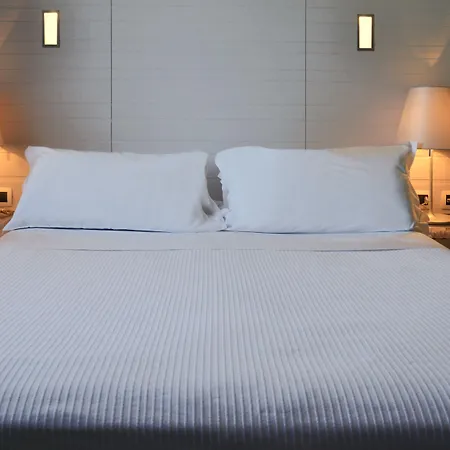 Castello Di Montaldo Torino Szálloda 4*