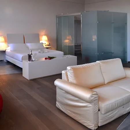 Castello Di Montaldo Torino Hotel Montaldo Torinese