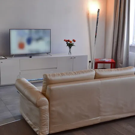 Castello Di Montaldo Torino Szálloda Montaldo Torinese