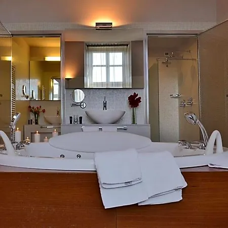 Castello Di Montaldo Torino Hotel Montaldo Torinese