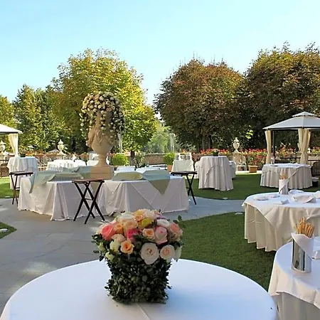 Castello Di Montaldo Torino Hotel