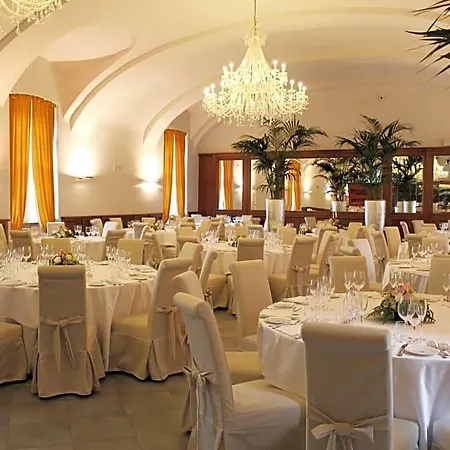 Castello Di Montaldo Torino Hotel 4*