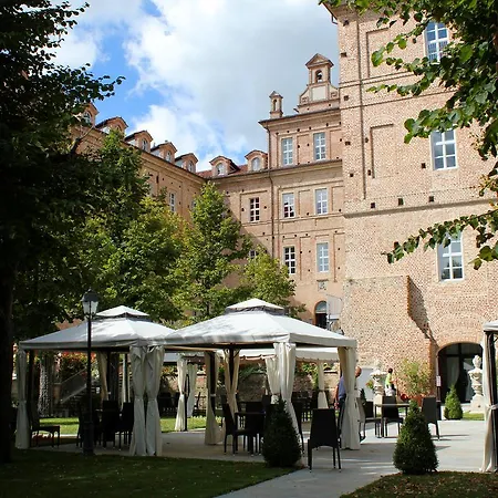 Castello Di Montaldo Torino 4*