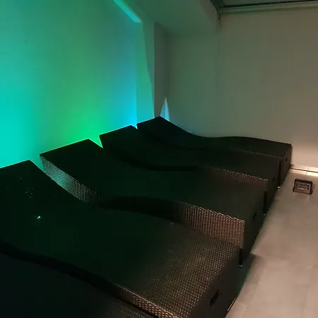 都灵蒙塔尔城堡度假村 Montaldo Torinese