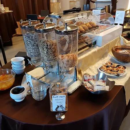 Szálloda Castello Di Montaldo Torino Montaldo Torinese