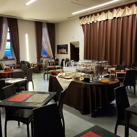 Castello Di Montaldo Torino Hotel