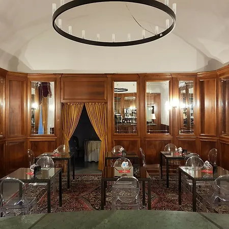 酒店 都灵蒙塔尔城堡度假村 Montaldo Torinese