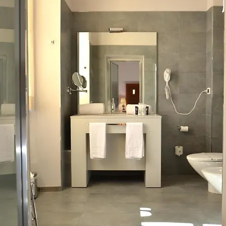 Castello Di Montaldo Torino ホテル 4*