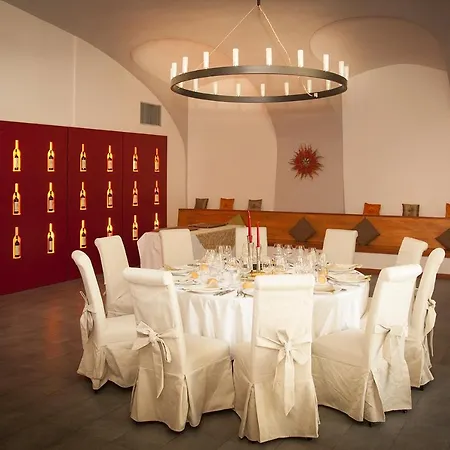 Castello Di Montaldo Torino ホテル 4*