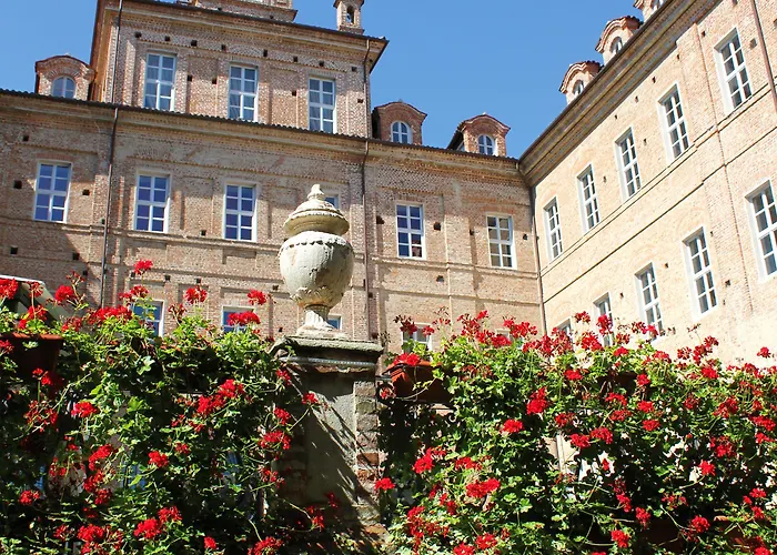 Castello Di Montaldo Torino Hotel 4*